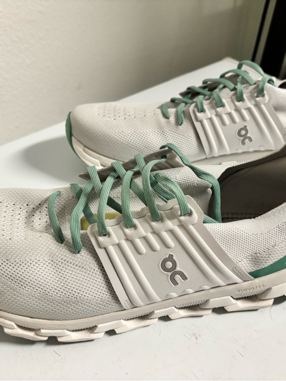 CloudSwift 3 - On Running Men's White and Mint Athletic Shoes - Size 13